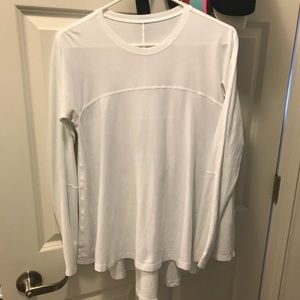 Lululemon long sleeve! Like new, includes Lulu bag